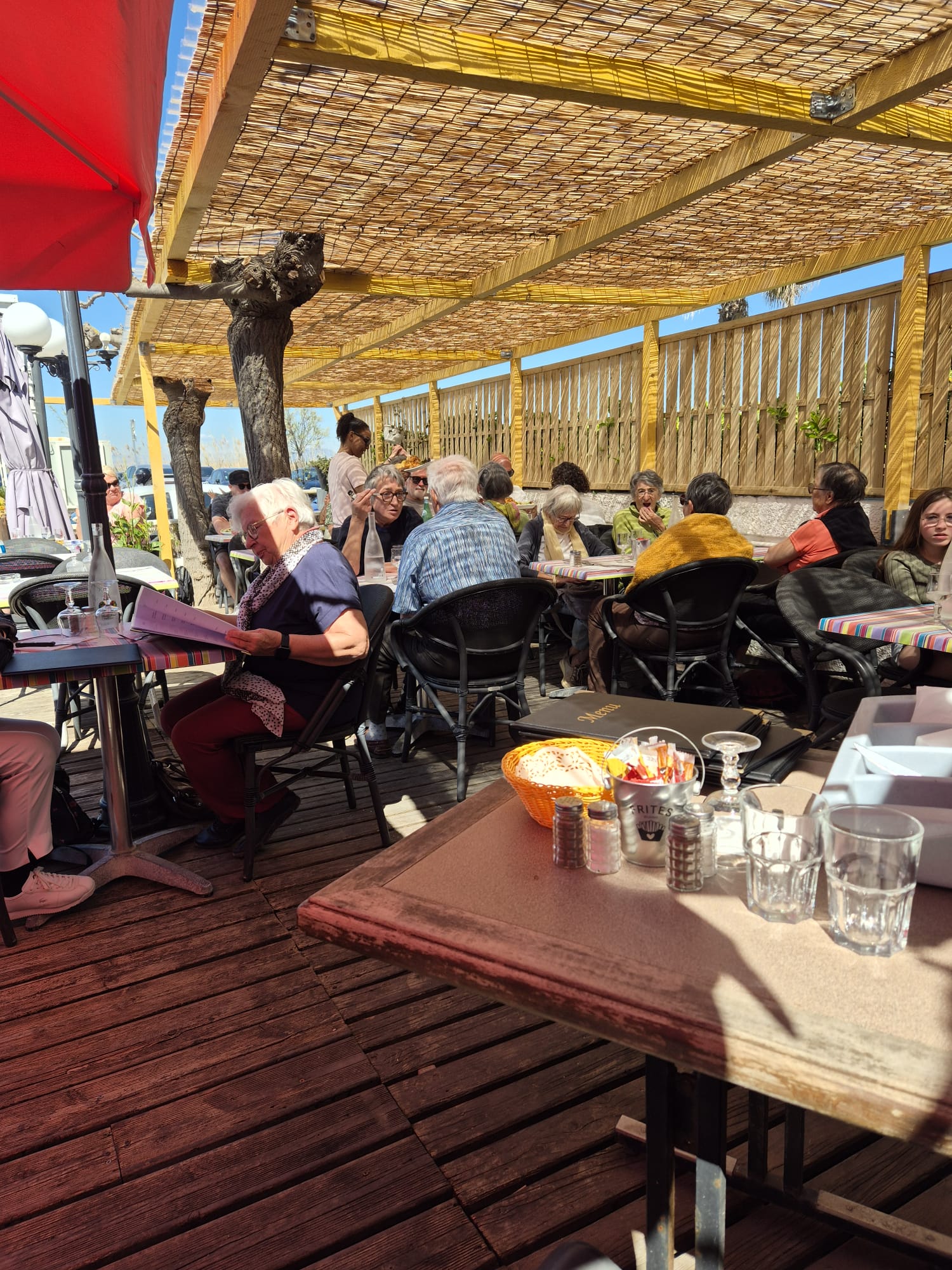 Ambiance chaleureuse du restaurant Portugril à Palavas-les-Flots